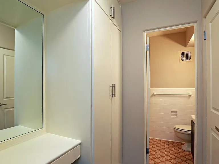 Camellia Apartments — Photo 17
