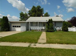 617 2nd Ave E, Culbertson, MT 59218