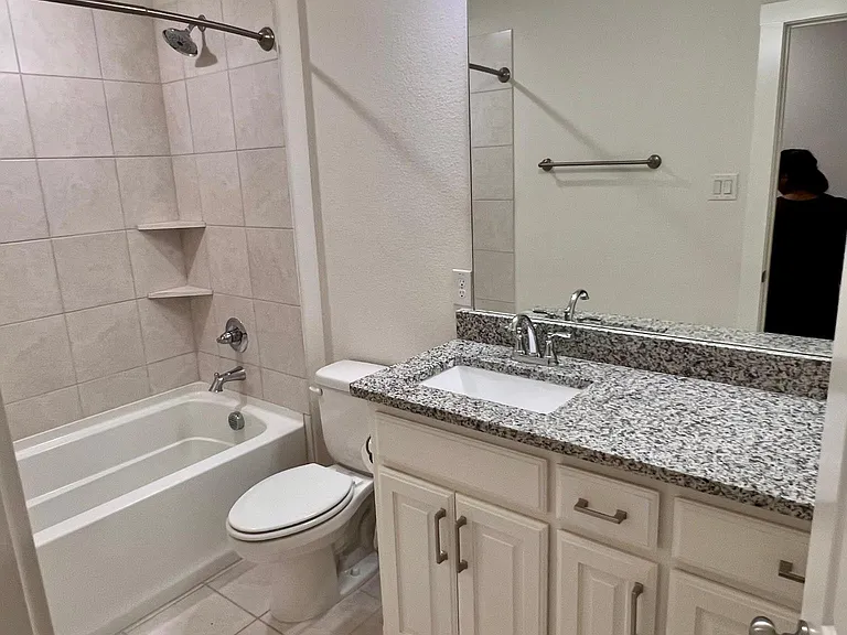 1175 Lake City Ave — Photo 14