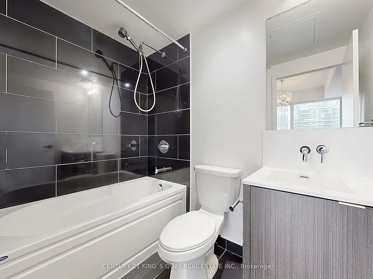 88 Harbour St #4204 — Photo 20