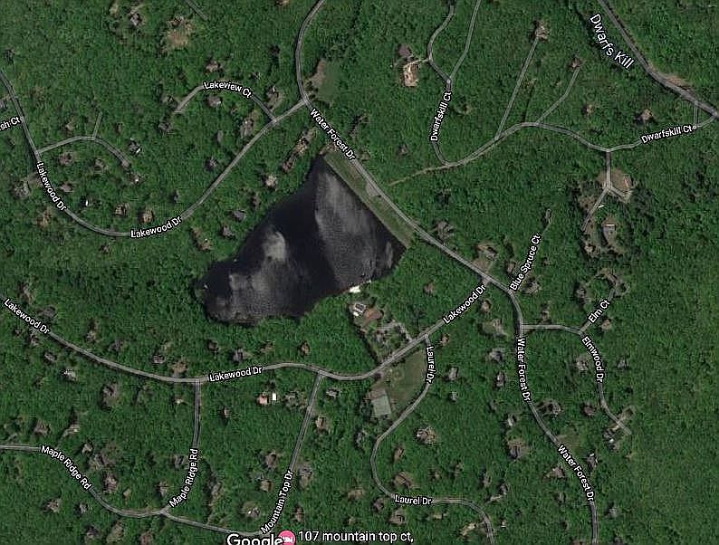 2nd image of 122 Lakewood Dr