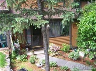 76 Round Hill Rd, Dobbs Ferry, NY 10522