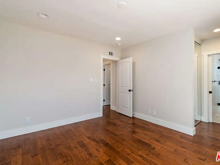 1604 Oak Ave — Photo 23
