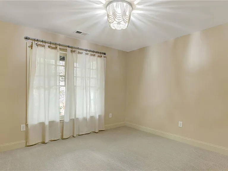 10559 Serenbe Ln — Photo 31