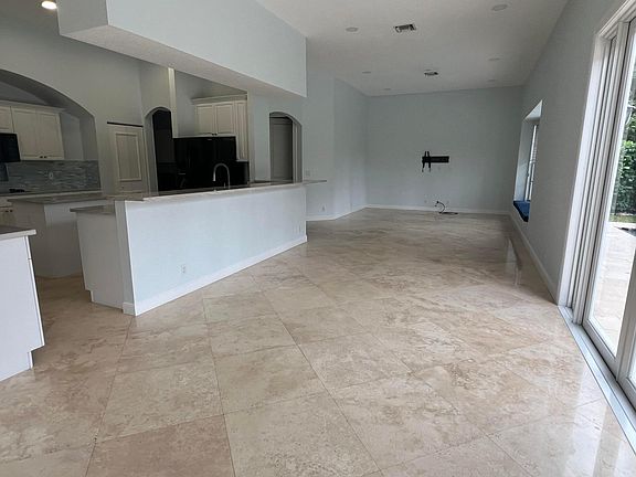 3rd image of 9785 Coronado Lake Drive