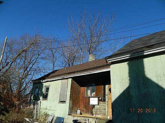 2nd image of 600 Sycamore St