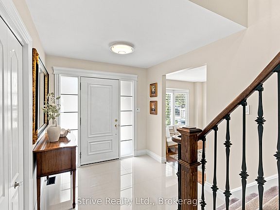 3rd image of 5 Carriage Ln