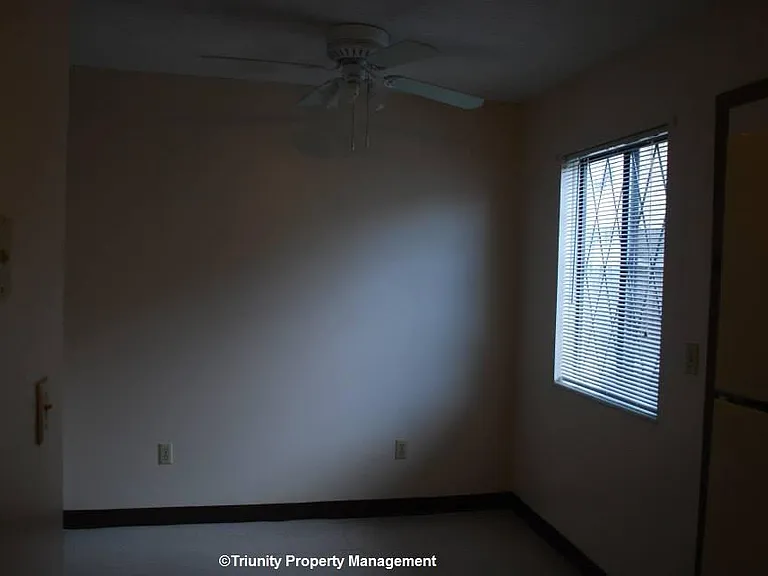 5491-5513 Kenneylane Blvd — Photo 11