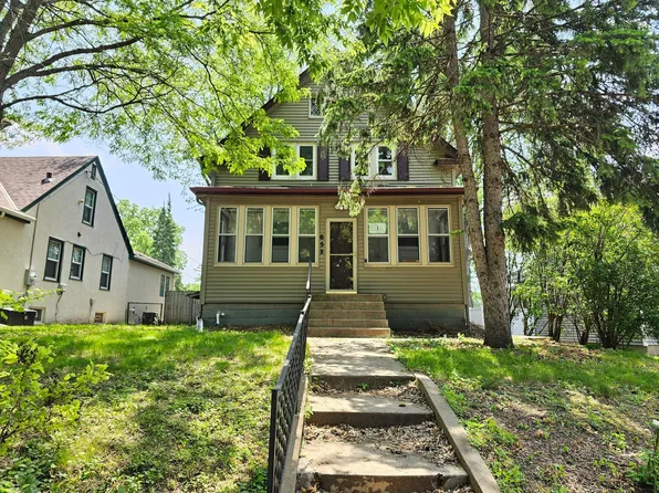 652 36th Ave NE, Minneapolis, MN 55418