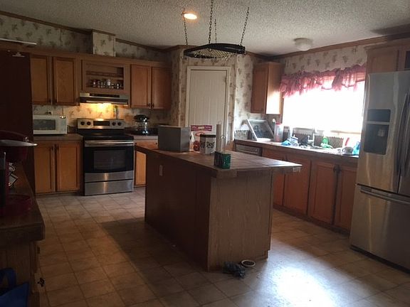 3rd image of 6790 NW 73rd Ln