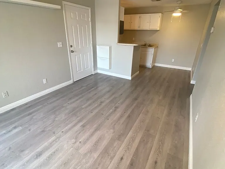 5271 Lindell Rd #202 — Photo 3