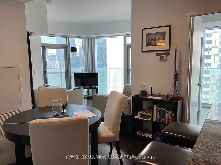 14 York St #1502 — Photo 24