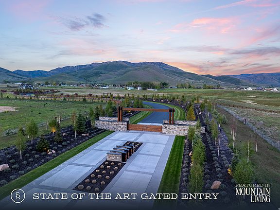 3rd image of 7461 E Sky Ranch Rd N