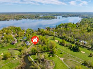 4810 Knoll Ct, Watervliet, MI 49098
