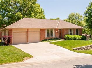 3829 S Rogers Cir, Independence, MO 64055