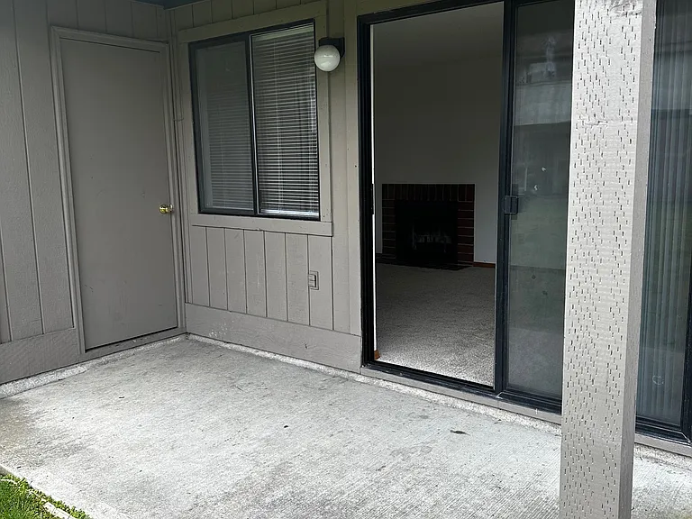 Northwood Apartments — Photo 9