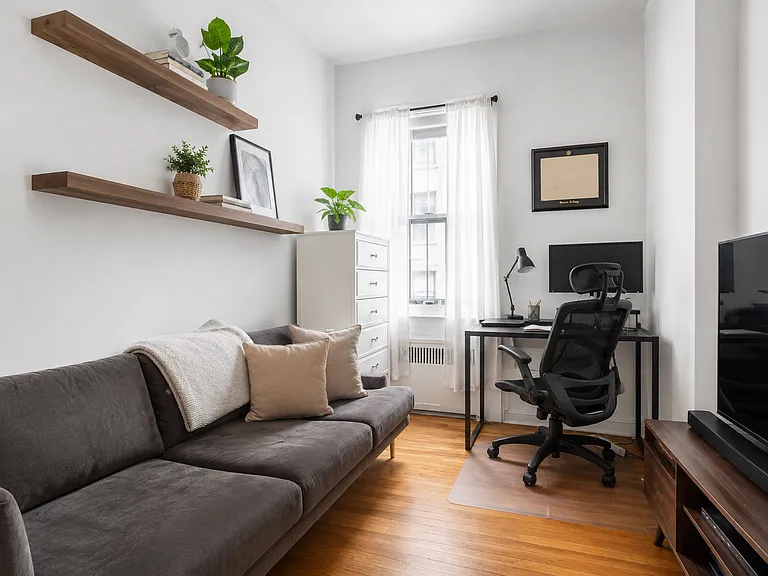 320 E 86th St #5D — Photo 6