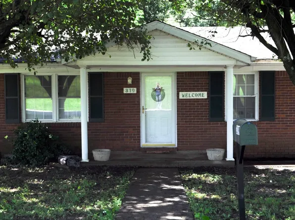 319 W Thomas St, Morgantown, KY 42261