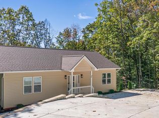 88 Foxwood Dr, Franklin, NC 28734