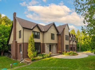 1 Foxlair Ct, Whitchurch Stouffville, ON L4A2L4