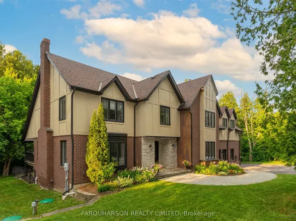 1 Foxlair Ct, Whitchurch Stouffville, ON L4A 2L4