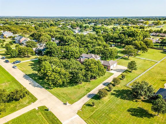 5th image of 6170 Oak Hollow Dr