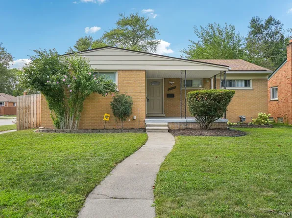 24201 Seneca St, Oak Park, MI 48237