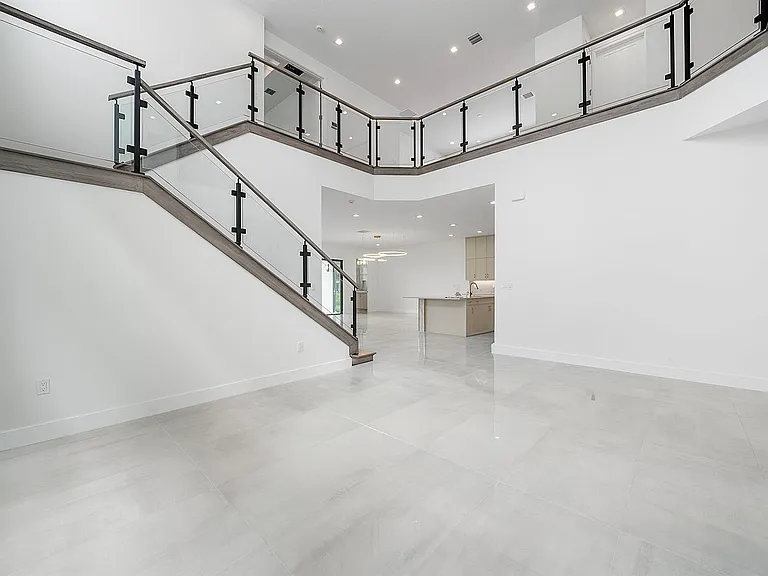 8561 Crystal Downs Ave — Photo 8