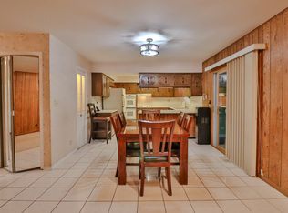 7N240 W End Rd, Roselle, IL 60172