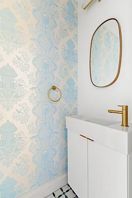 Rented by The Agency | media 9