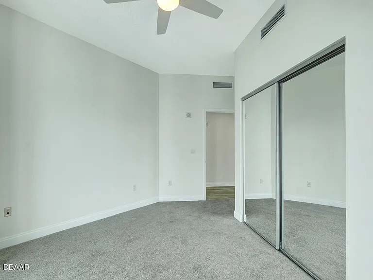 241 Riverside Dr #2509 — Photo 25