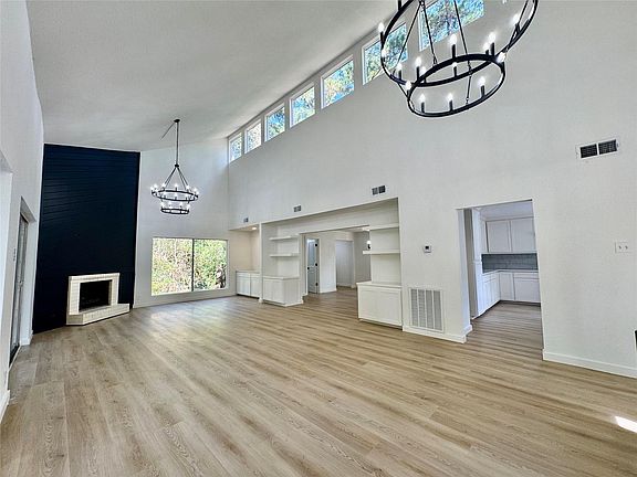 4th image of 15614 Sunfish Rd