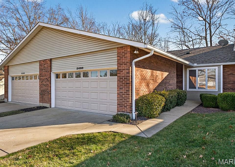 1st image of 2466 Fox Bridge Ct Unit 35