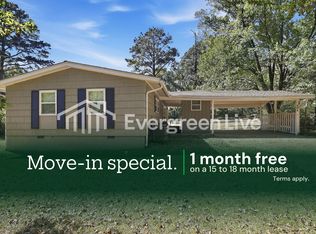 302 Colonial Cir, Jackson, MS 39211