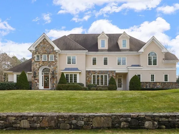 9 Olde Hickory Path, Westborough, MA 01581