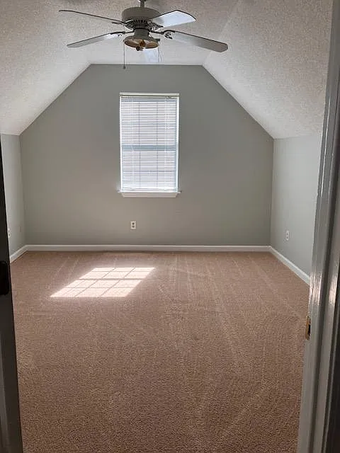 2 bed, 850 sqft, $1,200 — Photo 4