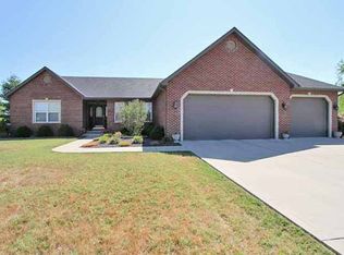 612 N Market St, Mascoutah, IL