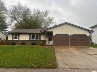1112 Paddock Ln, Springfield, IL 62712