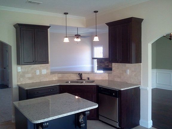 5th image of 3251 Windwood St