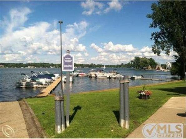 875 S Pontiac Trl APT 304