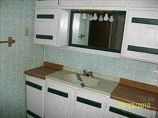 5th image of 2600 S Meeker Ave