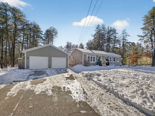 20 Sedgewood Drive, Kennebunk, ME 04043