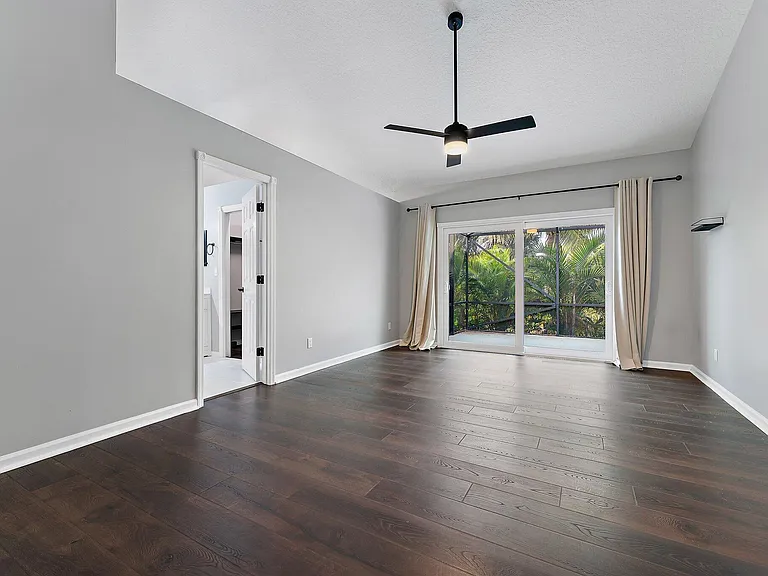 10440 SE Jupiter Narrows Dr — Photo 19