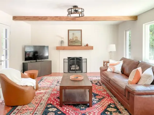 758 Rs County Rd 1490, Point, TX 75472