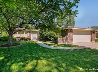 709 N Du Page Ave, Addison, IL 60101