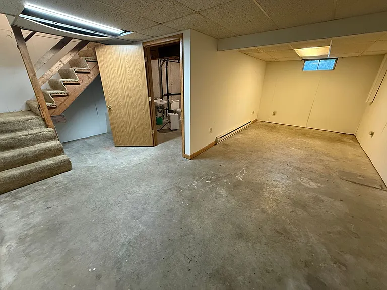 1145 Lancaster St — Photo 8