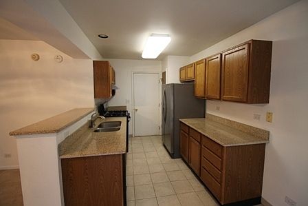 4th image of 2925 Oak Ct