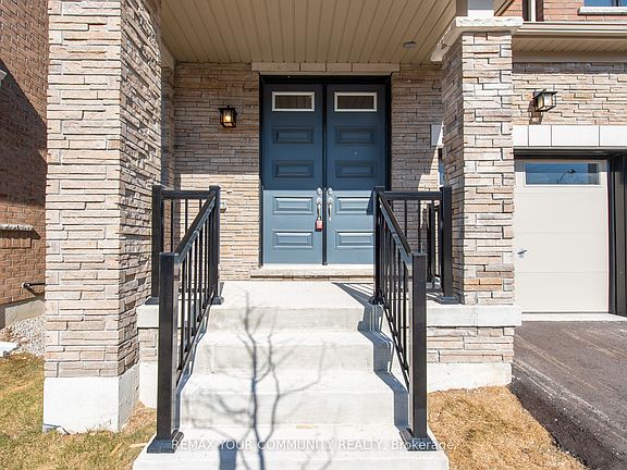 3rd image of 105 Bearberry Rd