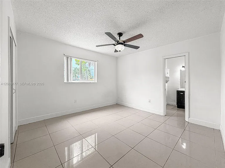 9103 SW 38th St #A — Photo 13
