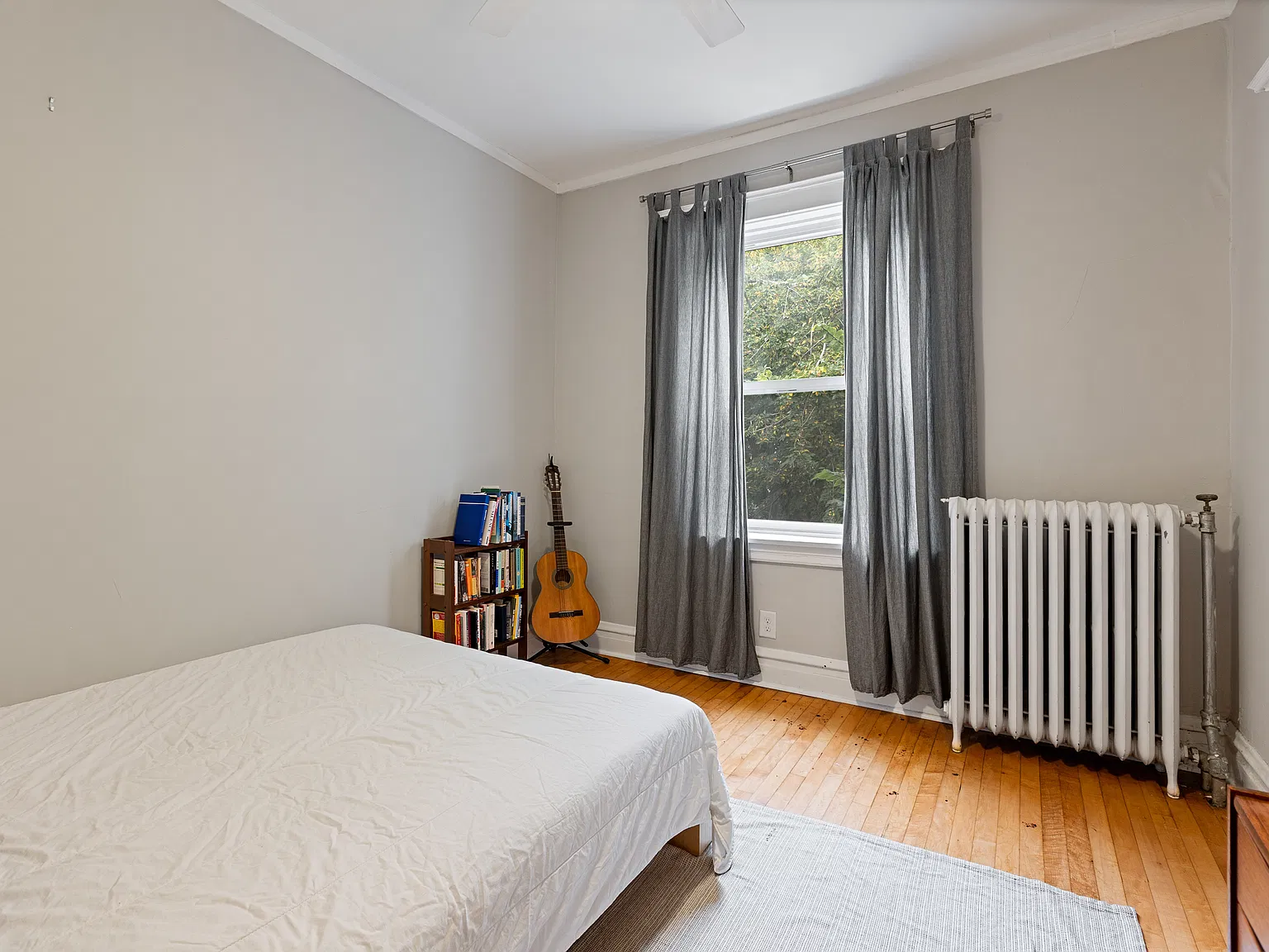 3 bed, 1000 sqft, $2,800 — Photo 3